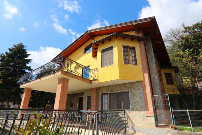 Image No.5-Villa de 4 chambres à vendre à Eboli