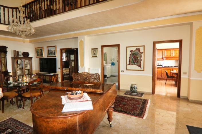 Image No.16-Villa de 4 chambres à vendre à Eboli