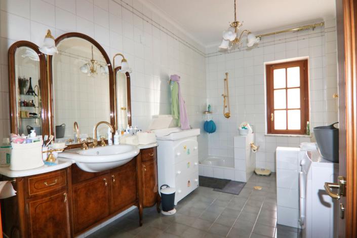 Image No.22-Villa de 4 chambres à vendre à Eboli