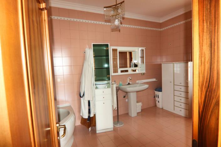 Image No.45-Villa de 4 chambres à vendre à Eboli