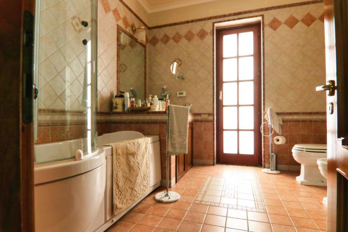 Image No.53-Villa de 4 chambres à vendre à Eboli