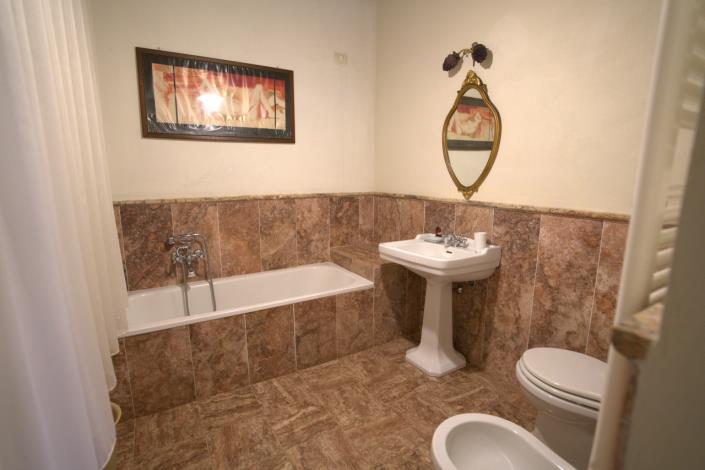 Image No.39-9 Bed House/Villa for sale