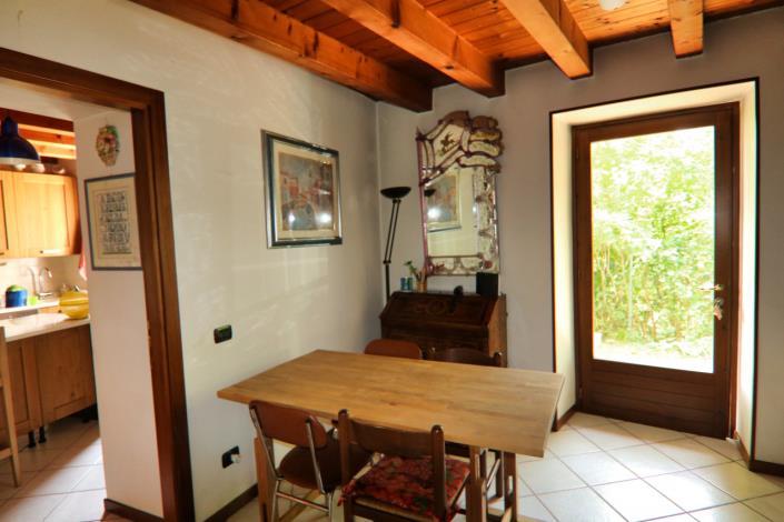 Image No.11-5 Bed Country House for sale