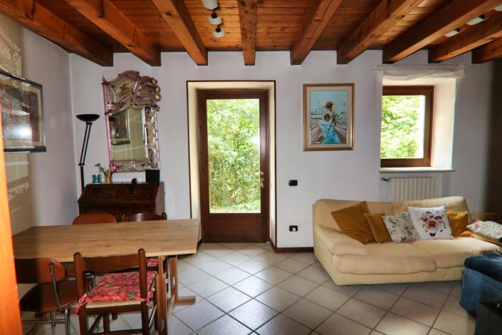 Image No.13-5 Bed Country House for sale