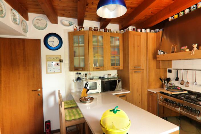 Image No.23-5 Bed Country House for sale