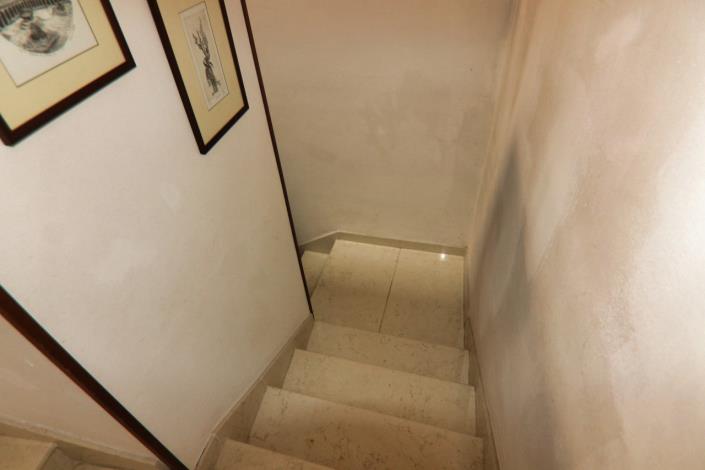 Image No.33-5 Bed Country House for sale