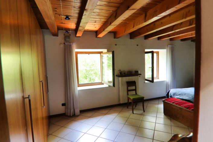 Image No.42-5 Bed Country House for sale