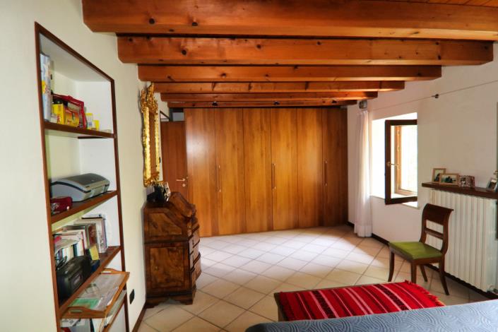 Image No.49-5 Bed Country House for sale