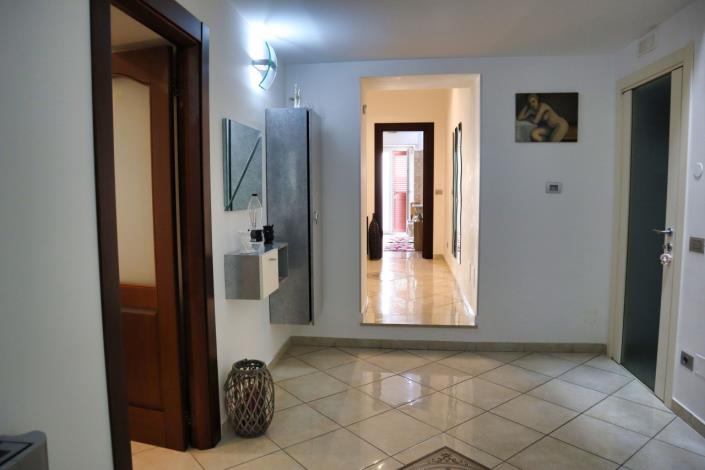 Image No.16-3 Bed Apartment for sale