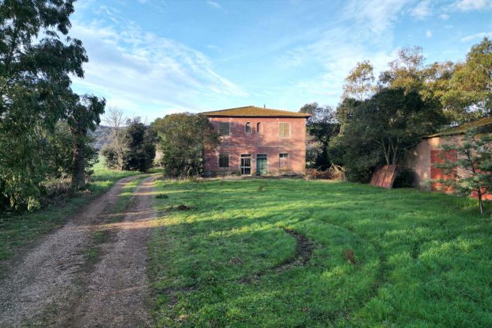 Image No.8-3 Bed Country House for sale