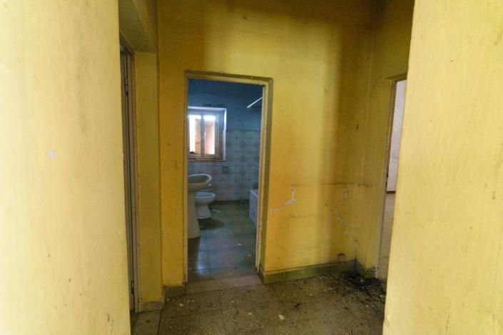 Image No.40-3 Bed Country House for sale