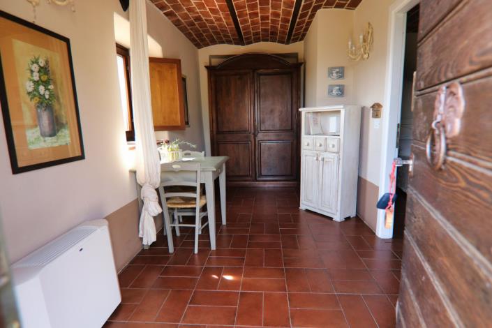 Image No.20-6 Bed Country House for sale