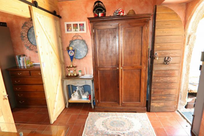 Image No.26-6 Bed Country House for sale