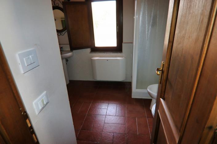 Image No.38-6 Bed Country House for sale