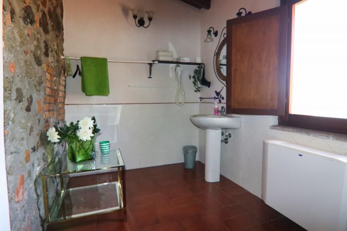 Image No.39-6 Bed Country House for sale