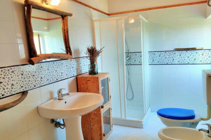 Image No.61-7 Bed Country House for sale