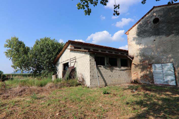 Image No.14-1 Bed Farmhouse for sale