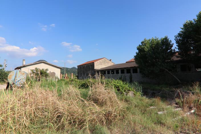 Image No.16-1 Bed Farmhouse for sale