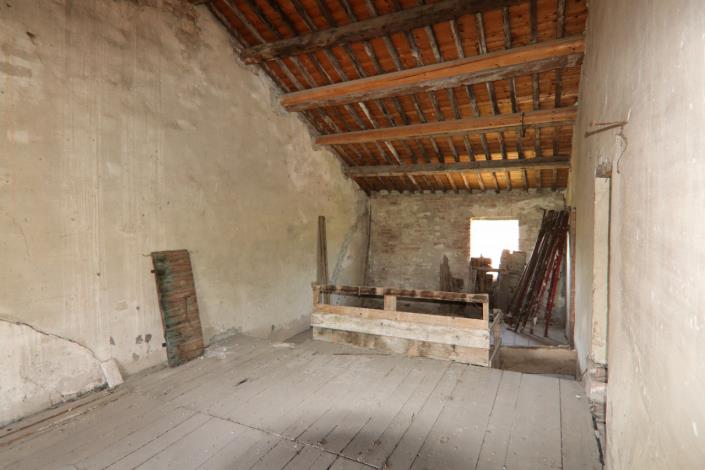 Image No.40-1 Bed Farmhouse for sale