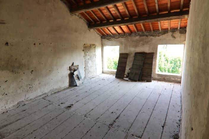 Image No.41-1 Bed Farmhouse for sale