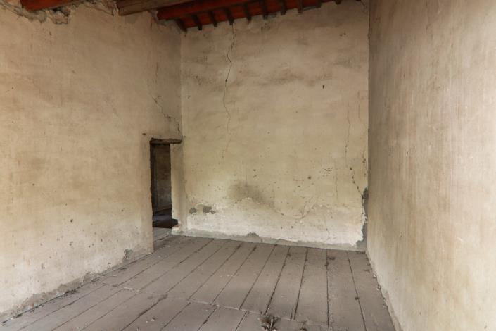 Image No.42-1 Bed Farmhouse for sale