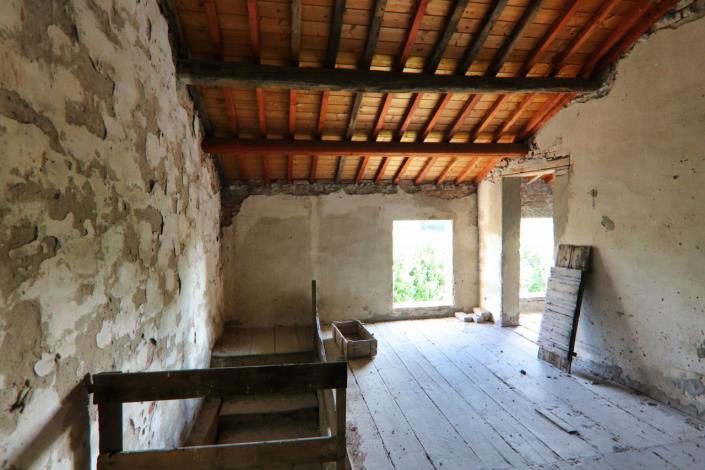 Image No.48-1 Bed Farmhouse for sale