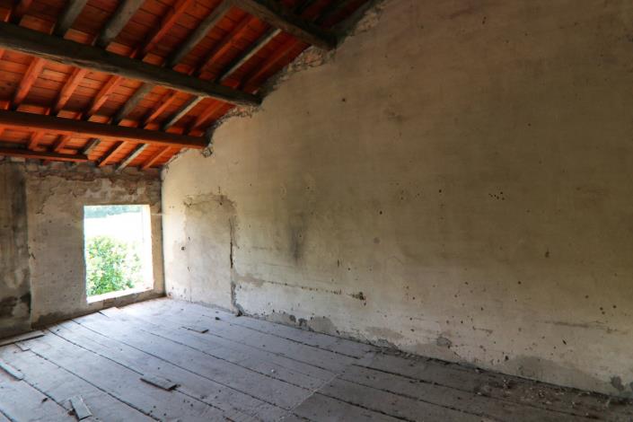 Image No.53-1 Bed Farmhouse for sale