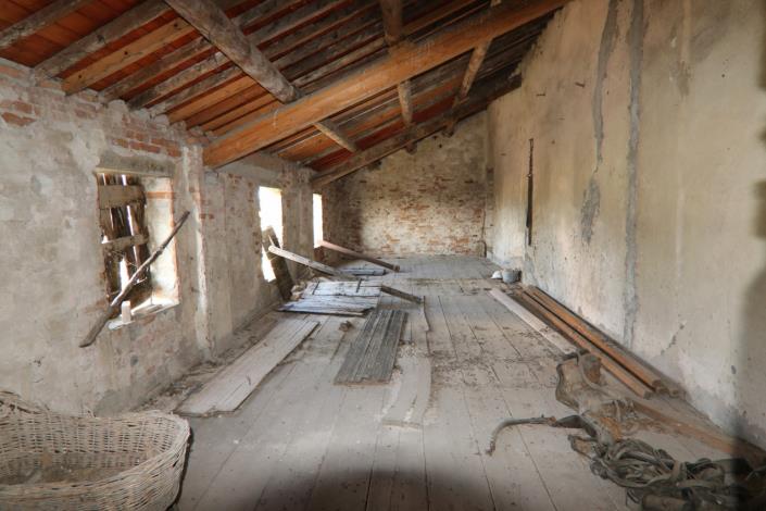 Image No.54-1 Bed Farmhouse for sale