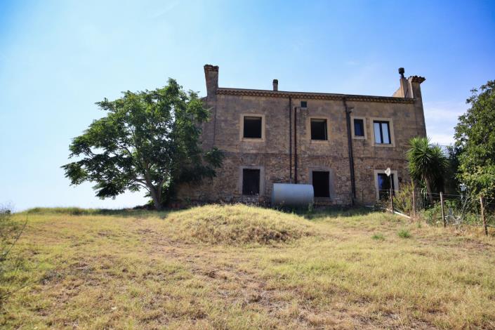 Image No.4-Maison de campagne de 1 chambre à vendre à Enna