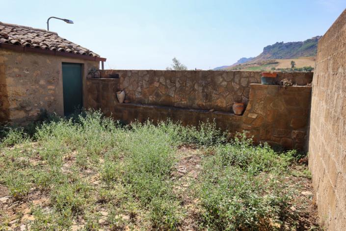 Image No.15-Maison de campagne de 1 chambre à vendre à Enna