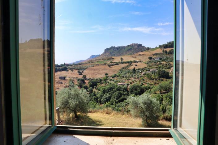 Image No.25-Maison de campagne de 1 chambre à vendre à Enna