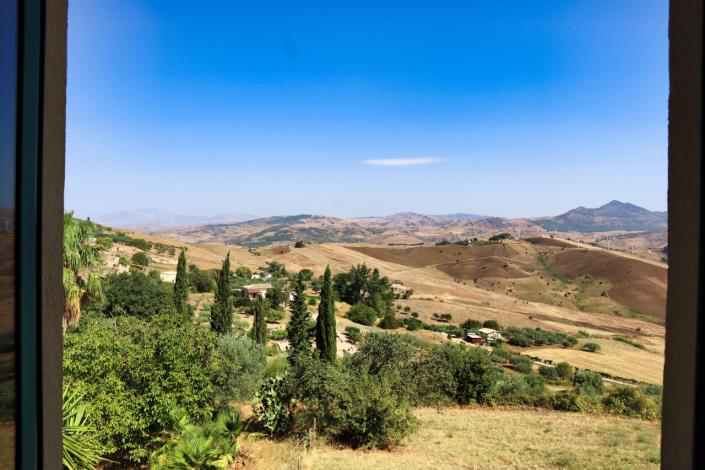 Image No.31-Maison de campagne de 1 chambre à vendre à Enna