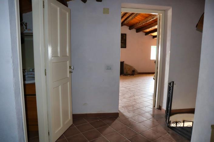 Image No.37-Maison de campagne de 1 chambre à vendre à Enna