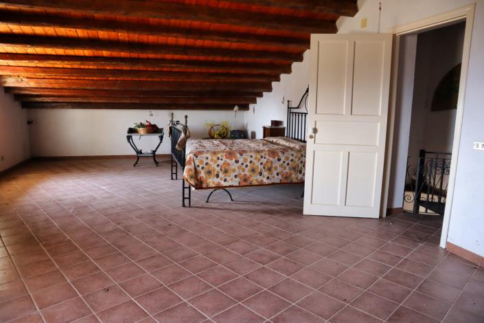 Image No.39-Maison de campagne de 1 chambre à vendre à Enna