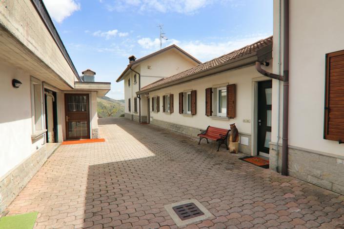 Image No.12-Propriété de 9 chambres à vendre à Bergame