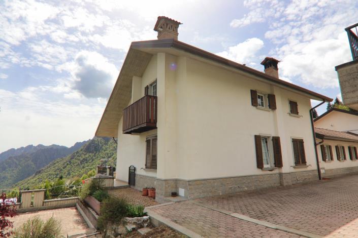 Image No.13-Propriété de 9 chambres à vendre à Bergame