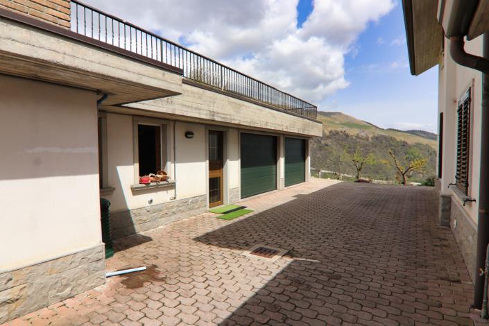 Image No.14-Propriété de 9 chambres à vendre à Bergame