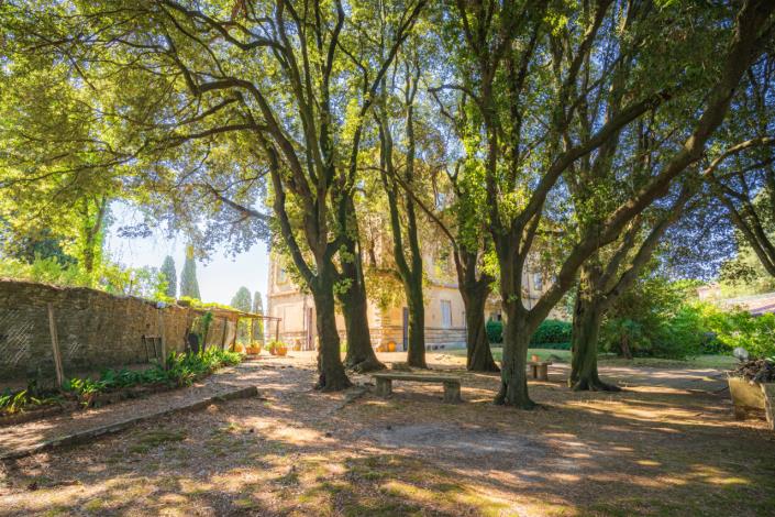 Image No.14-12 Bed Villa for sale