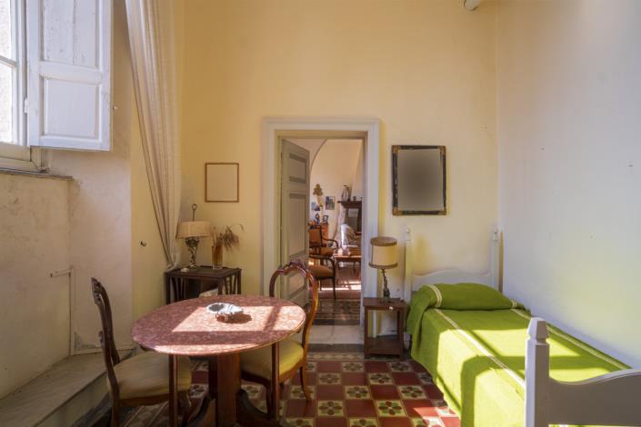 Image No.28-12 Bed Villa for sale