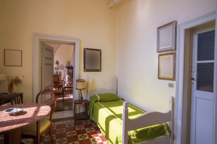 Image No.29-12 Bed Villa for sale