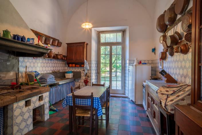 Image No.35-12 Bed Villa for sale