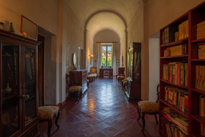 Image No.38-12 Bed Villa for sale