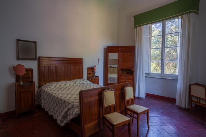 Image No.42-12 Bed Villa for sale