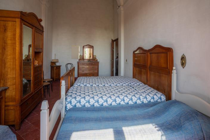 Image No.46-12 Bed Villa for sale