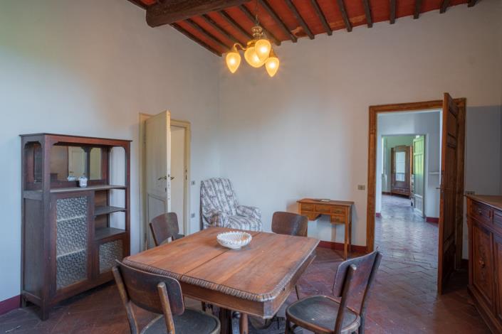 Image No.55-12 Bed Villa for sale