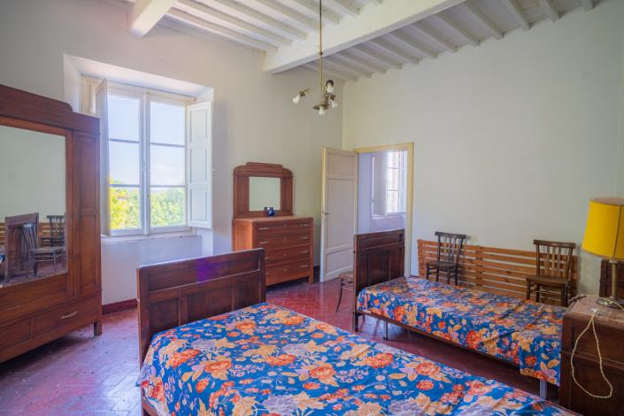 Image No.57-12 Bed Villa for sale