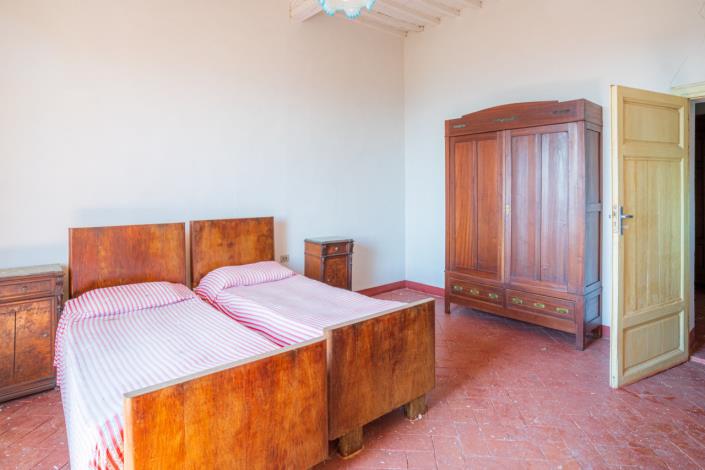 Image No.59-12 Bed Villa for sale