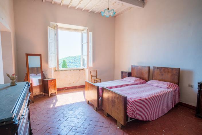 Image No.58-12 Bed Villa for sale