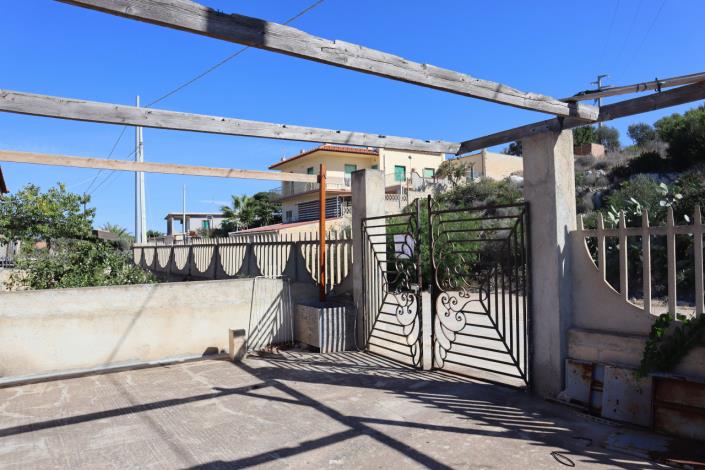 Image No.12-2 Bed House/Villa for sale