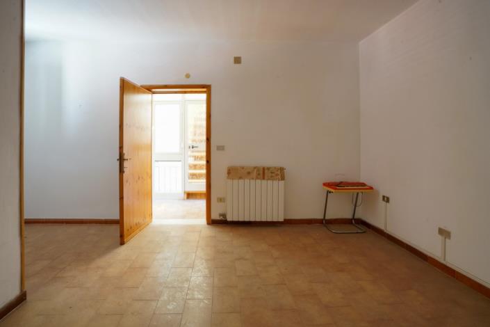 Image No.20-2 Bed Apartment for sale